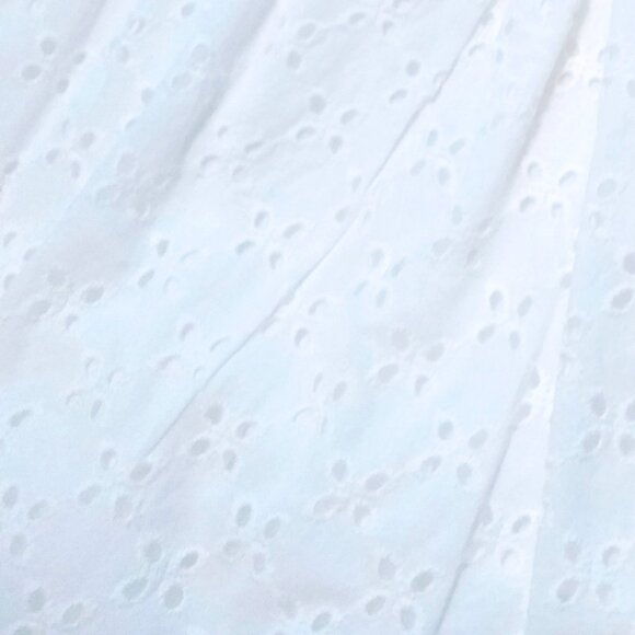 Gymboree Baby and Toddler Girl Eyelet Dress Size 18-24 - Picture 7 of 9